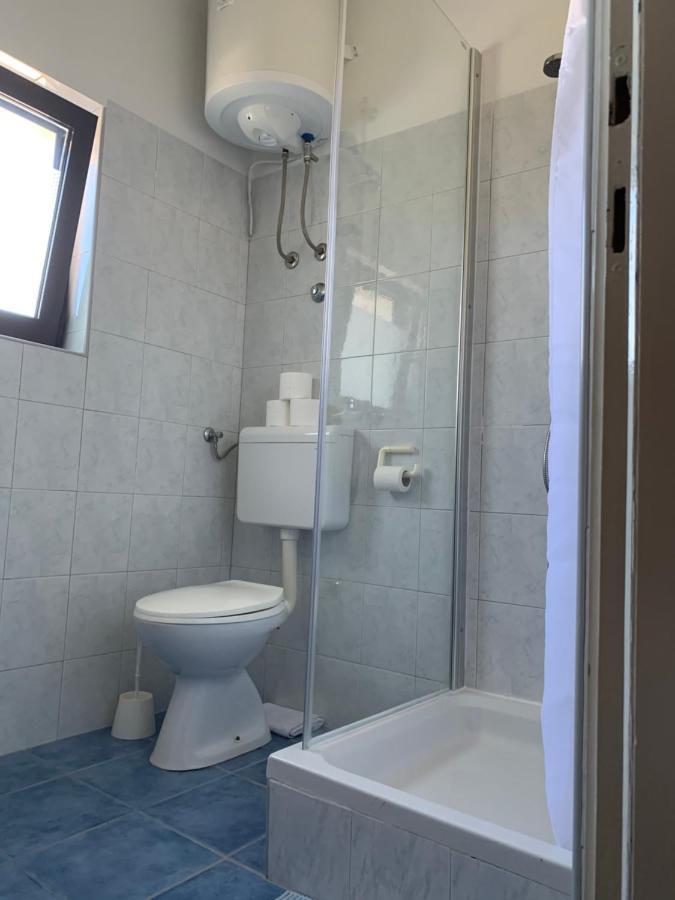 סאלי Apartments Ema מראה חיצוני תמונה