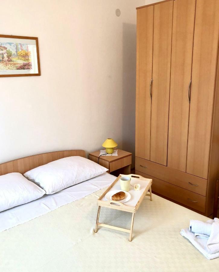 סאלי Apartments Ema מראה חיצוני תמונה
