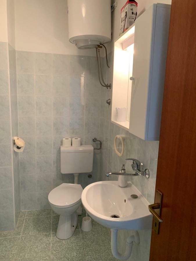 סאלי Apartments Ema מראה חיצוני תמונה